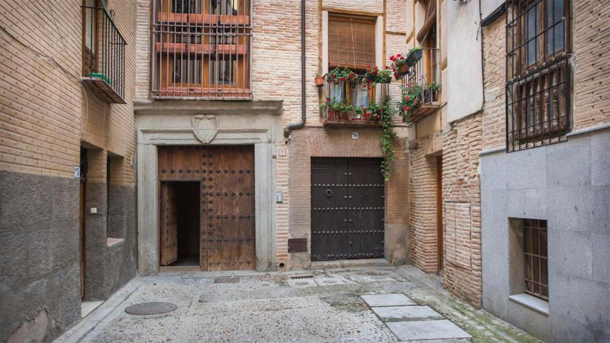 Apartment La Del Libro By Ap Toledo